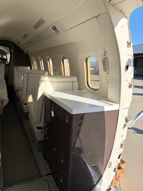 1991 IAI Astra SP – Galley cabinetry and countertop
