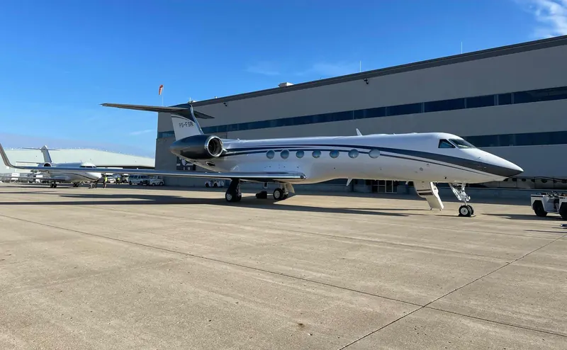 2005 Gulfstream G550 – exterior (1)