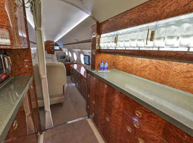 2005 Gulfstream G550 – cabin (16)