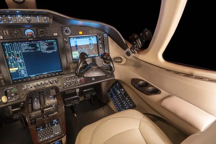 2007 Cessna Citation Mustang – cockpit (7)