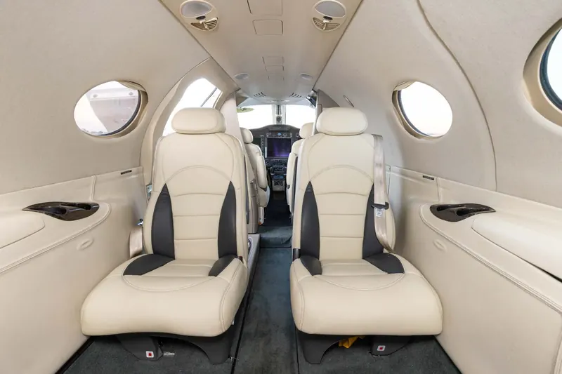 2007 Cessna Citation Mustang – cabin (11)